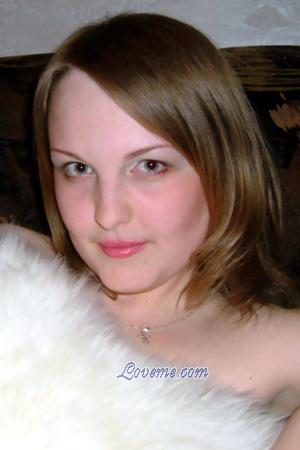 77052 - Irina Age: 33 - Russia